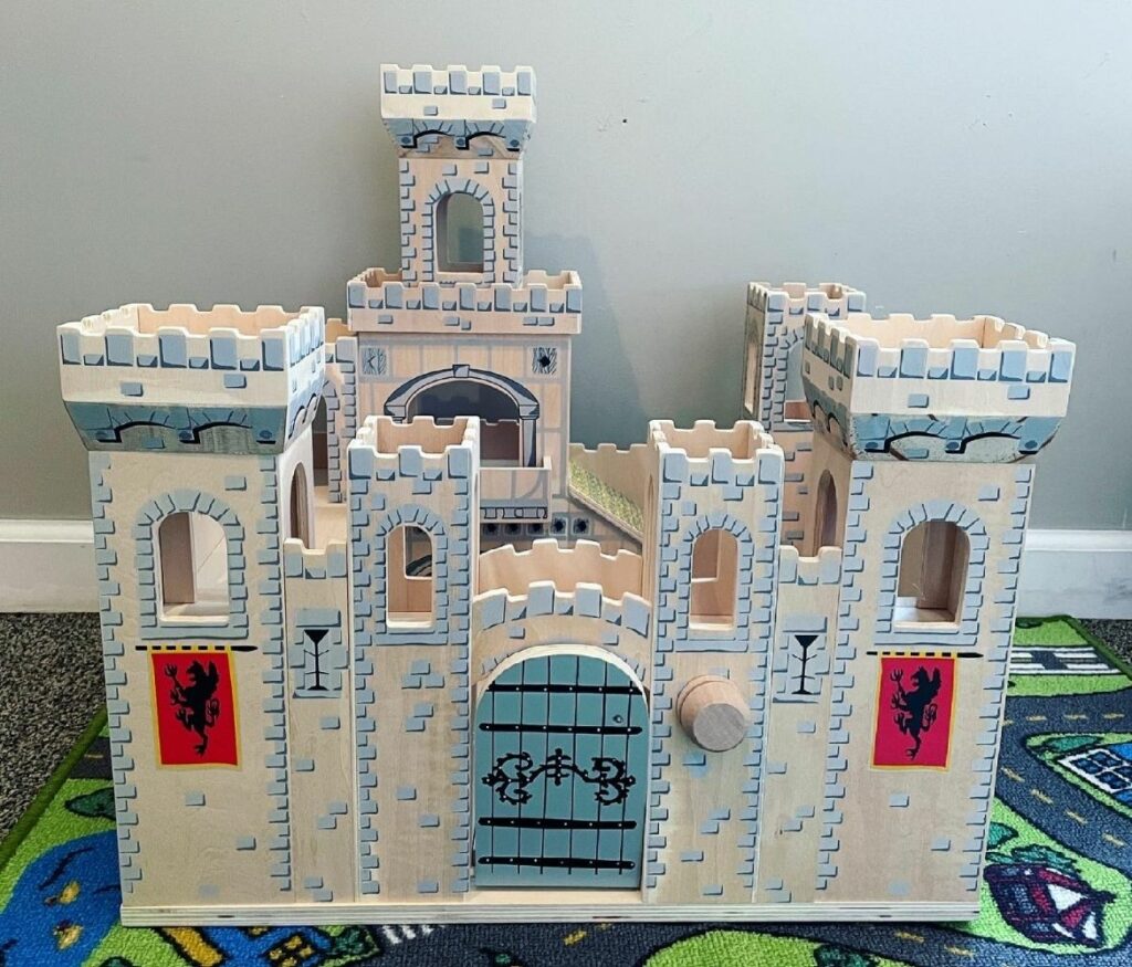 Play therapy castle