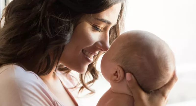 Bonding With Your Baby: Tips for Postpartum Attachment