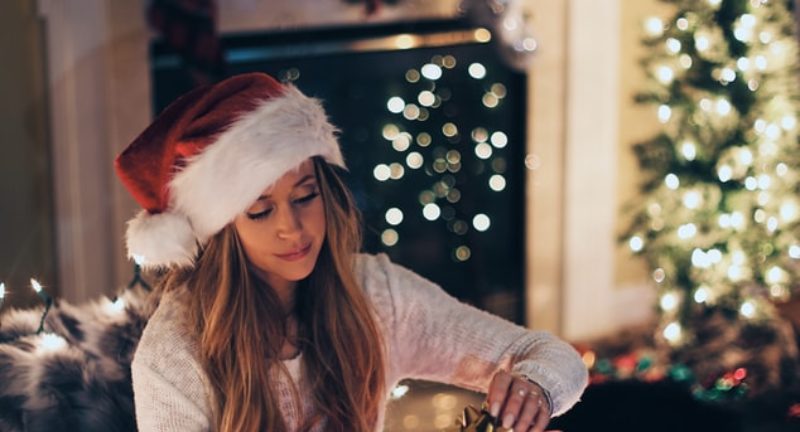 10 Ways to Enjoy The Holidays if You Experience Family Estrangement or Loss 