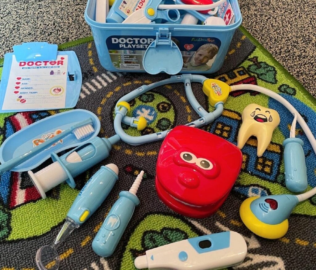 play therapy doctor kit